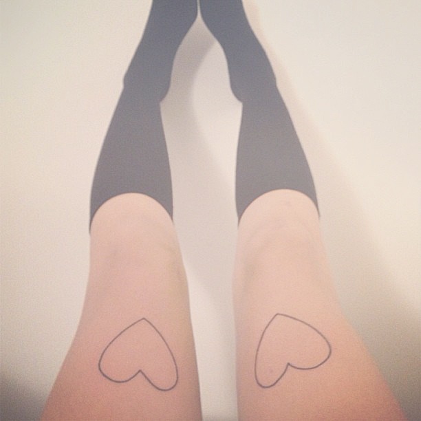simple heart tattoos on girls legs